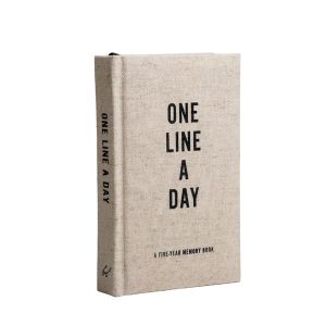 Canvas One Line a Day : A Five-Year Memory Book (Yearly Memory Journal and Diary, Natural Canvas Cover) - Chronicle Books